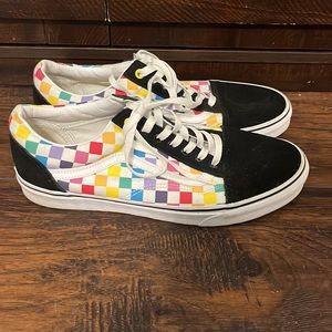 Vans Off The Wall Old Skool Rainbow Checkered Men's 12. Excellent condition.